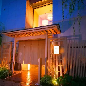 4* Hotel Waqoo Shitaderamachi